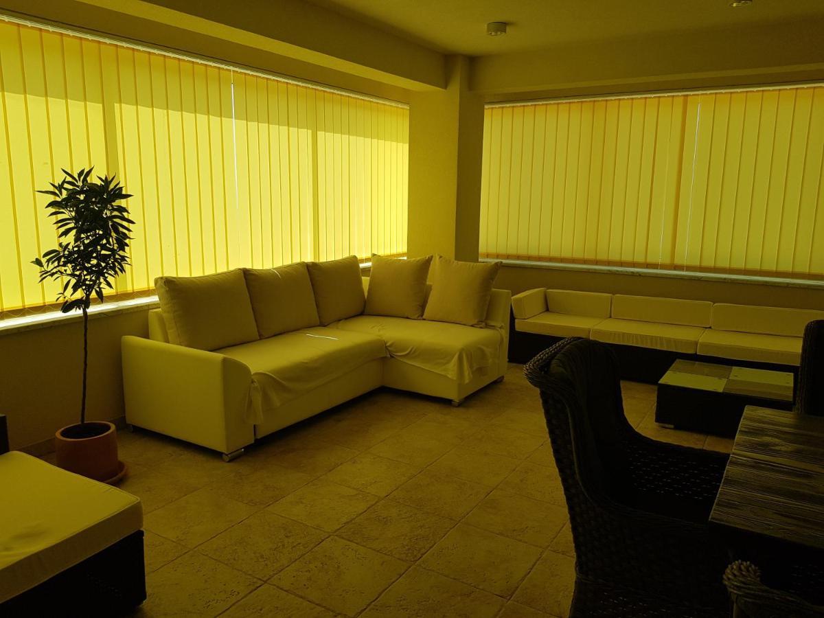 Yellow Cube Kožino Zewnętrze zdjęcie