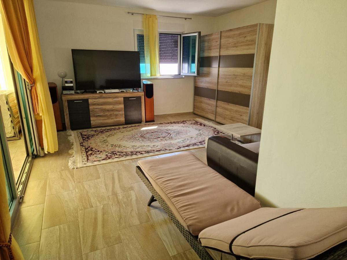 Yellow Cube Kožino Zewnętrze zdjęcie